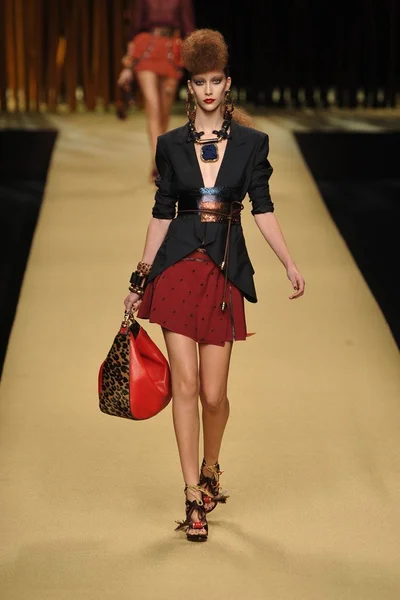 Look 1
